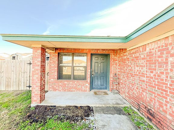 3rd image of 5212 Daybreak Dr