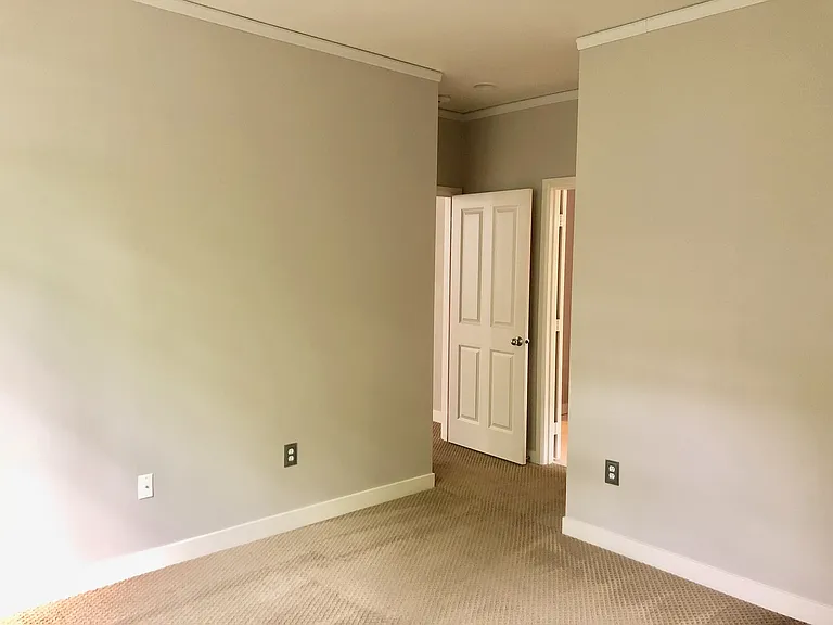 23120 NE 8th Pl — Photo 6