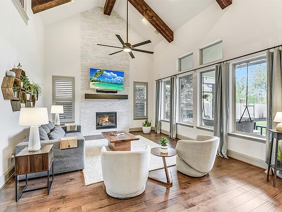 5th image of 2430 Barclay Lake Ln