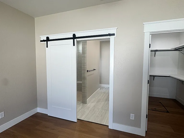 1362 Haizlee Way — Photo 13