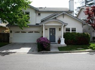 241 Heartwood Ln, Mountain View, CA 94041
