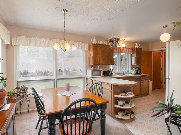 5th image of 2405 Duncan Dr