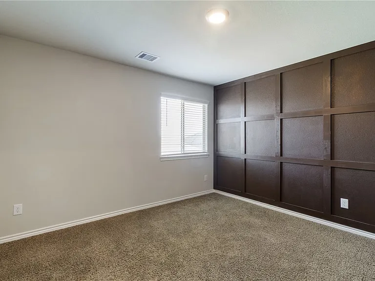 1160 Verona Dr — Photo 24