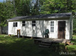 W7930 E Cataline Rd, Pembine, WI 54156