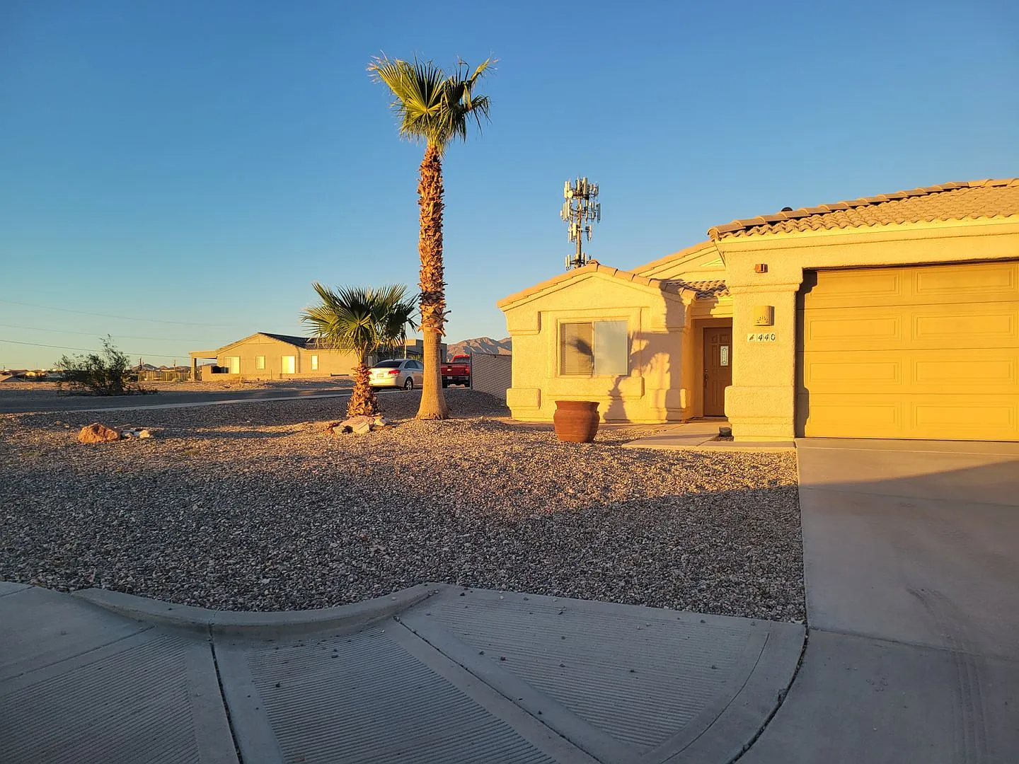 Available October!! Unfurnished Long Term — Photo 2