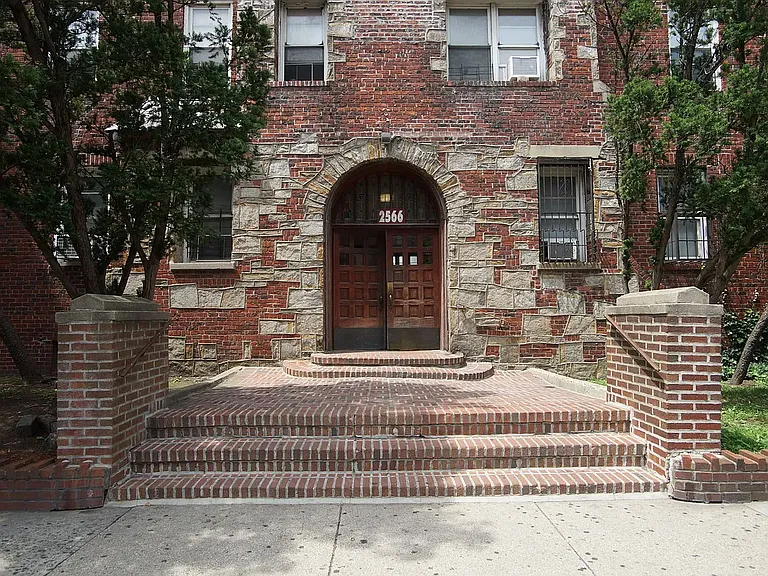 2566 Ocean Ave #C8 — Photo 13