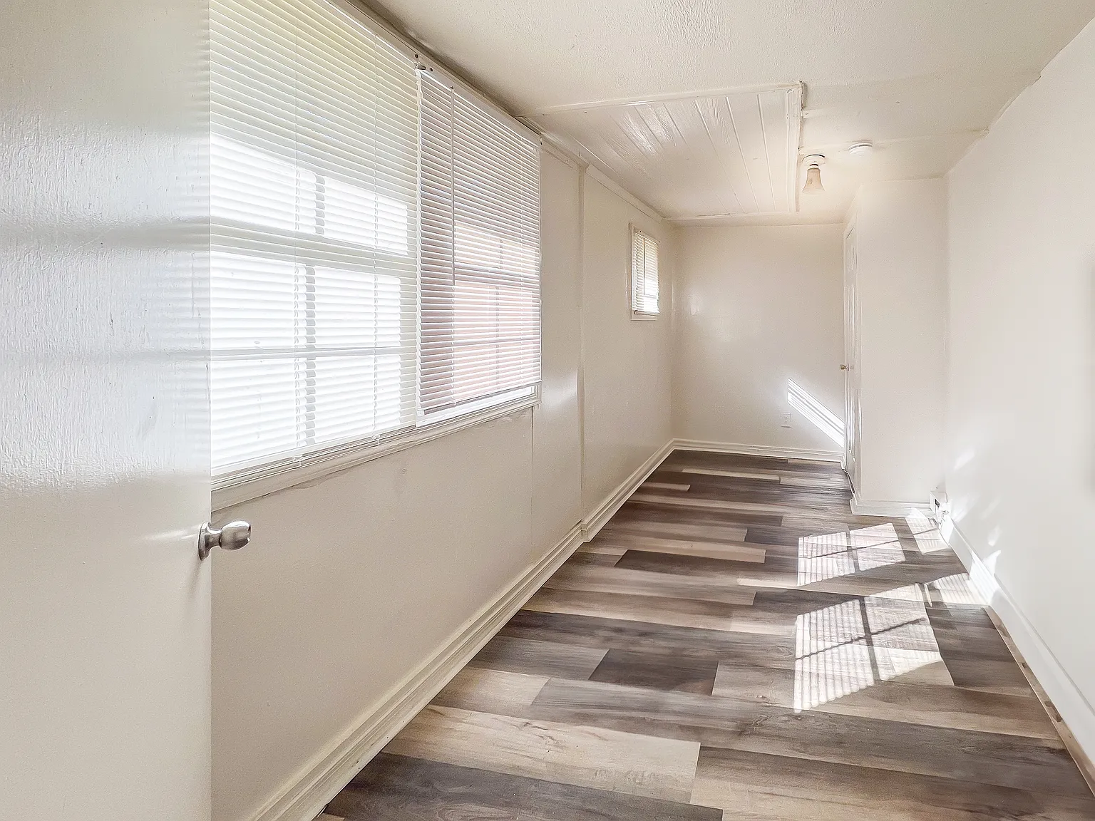 3 bed, 1177 sqft, $1,299 — Photo 4