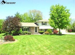 38670 Hidden Canyon Dr, Grafton, OH 44044