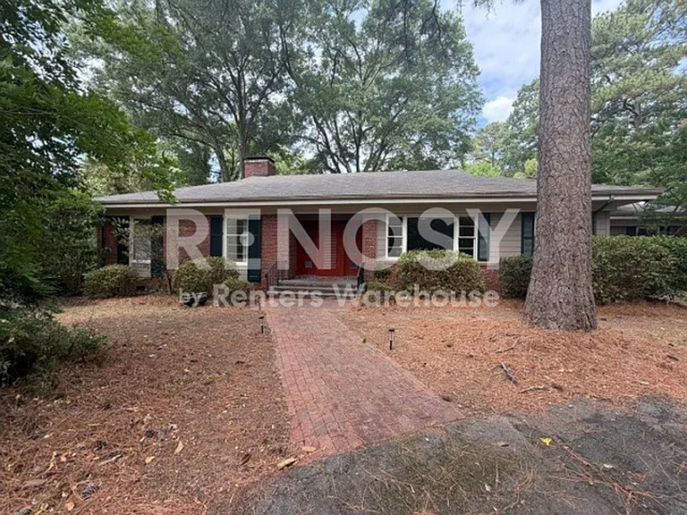 1020 Anderson St — Photo 9
