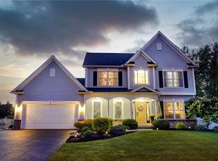 7 Black Cedar Dr, Rochester, NY 14624