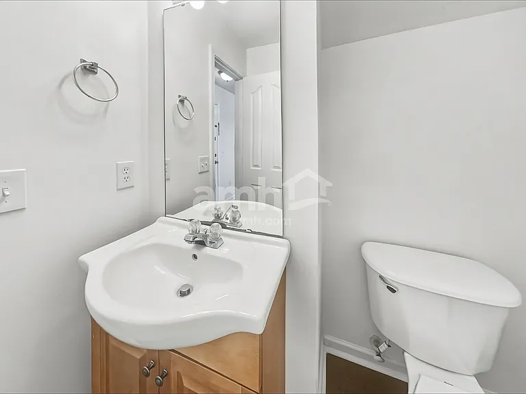 38 Argyle Ct — Photo 9
