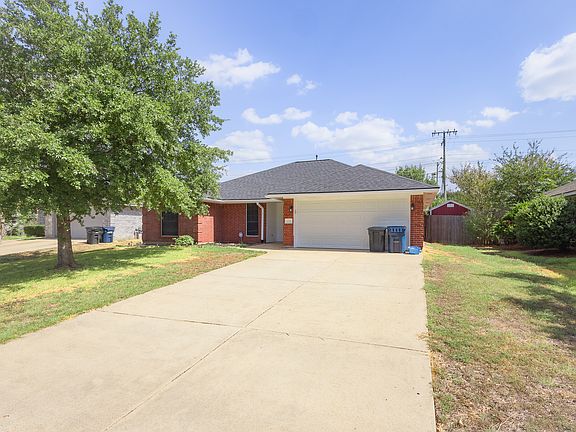 3rd image of 1314 Mullins Loop S