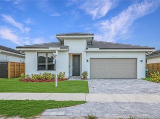 2885 SE 3rd St, Homestead, FL 33033