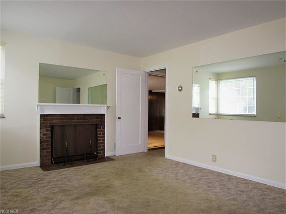 4th image of 44 Crocker St