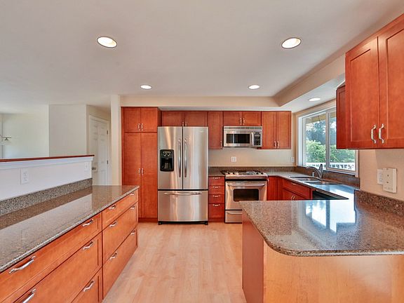 5th image of 9641 NE 129th Pl #1