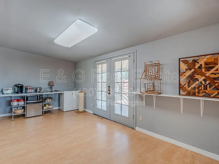 1022 W Apollo Ave — Photo 46