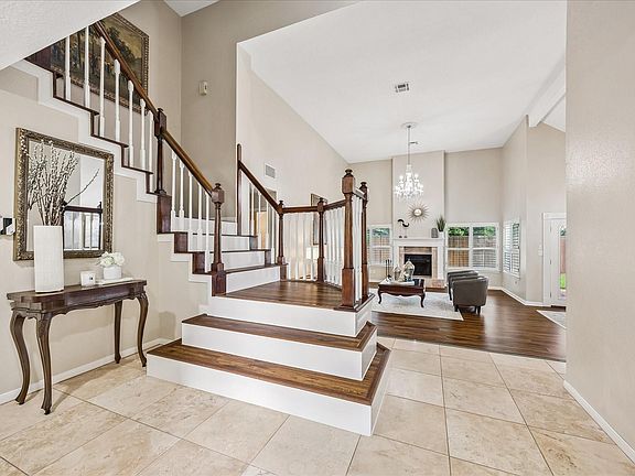 3rd image of 12800 Briar Forest Dr Unit 104
