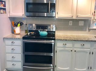 1817 Larkhill Ln, North Chesterfield, VA 23235