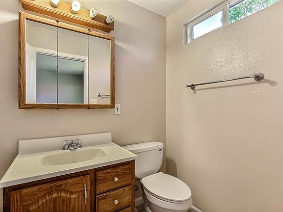 4th image of 1510 Mount Herman Dr