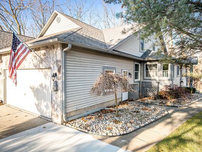 2350 Golden Pond, Fenton, MI, 48430
