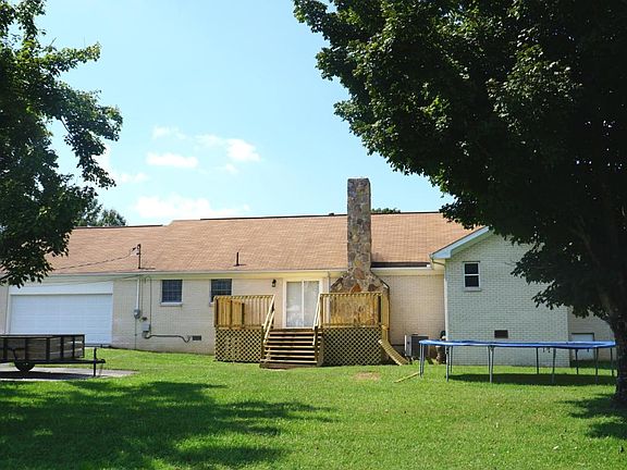 5th image of 231 Oakley Dr