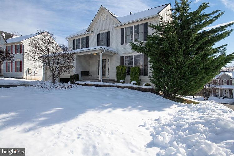 1st image of 128 Basalt Dr