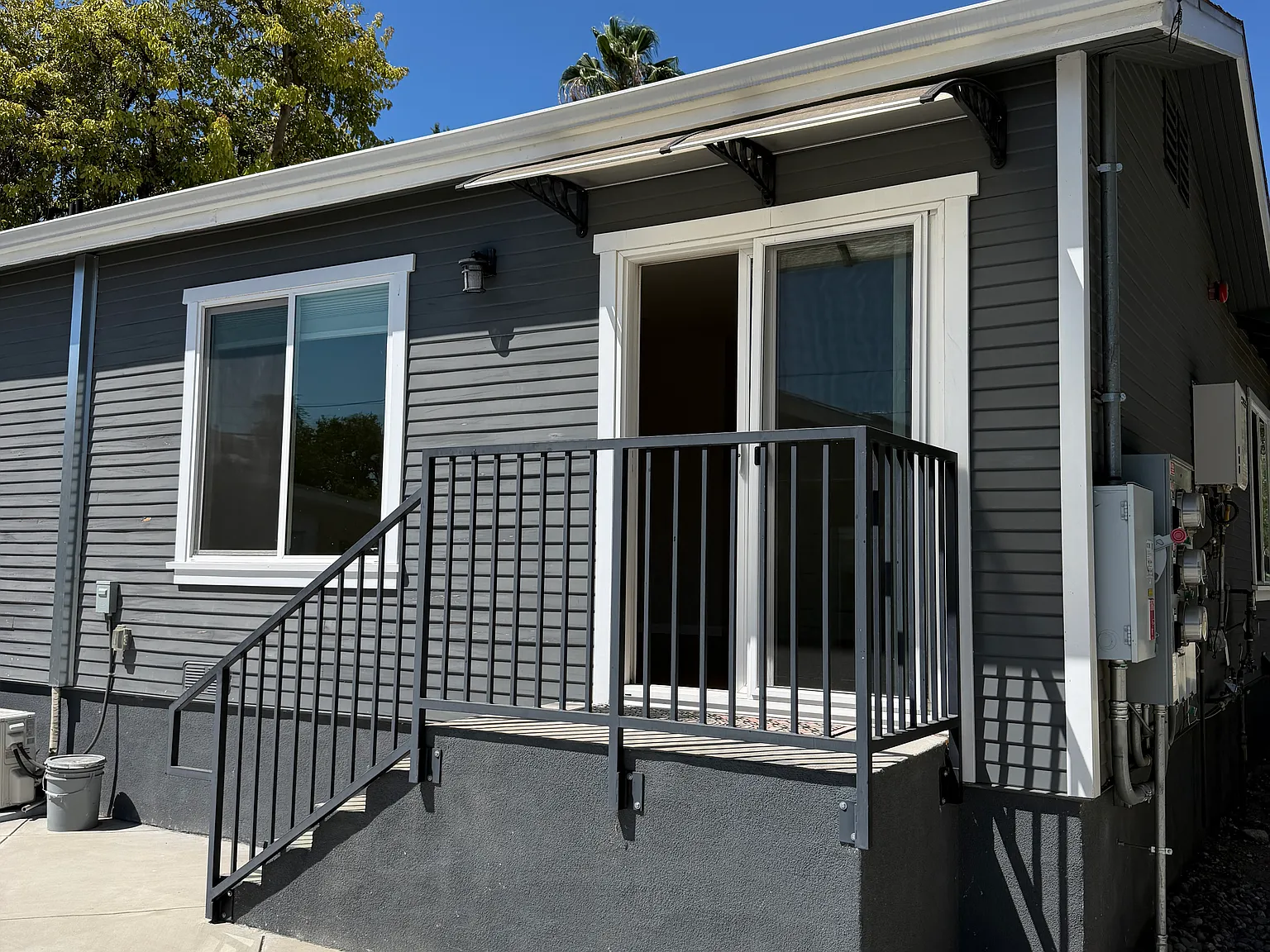Studio, 350 sqft, $1,800 — Photo 1