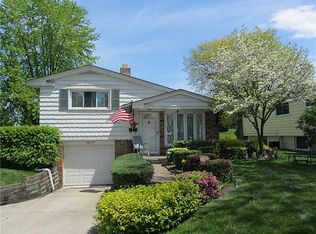 1637 Charmaine Dr, Toledo, OH 43614