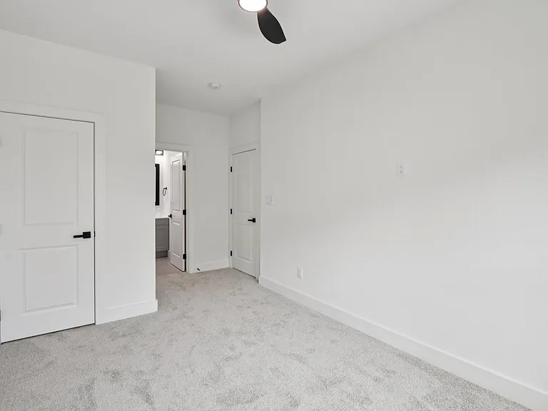 6808 Madrid St — Photo 38