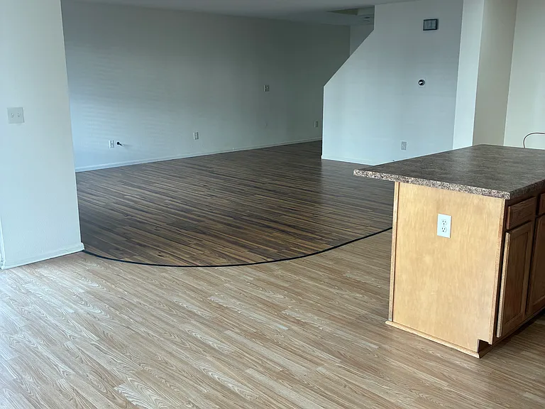 7918 S Kittredge St — Photo 16