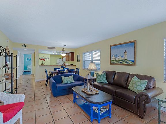 4th image of 1600 Via Deluna Dr #301-A