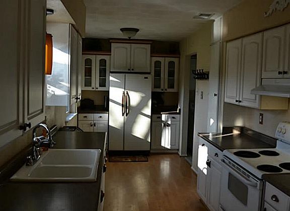 4th image of 1905 Somerville Dr