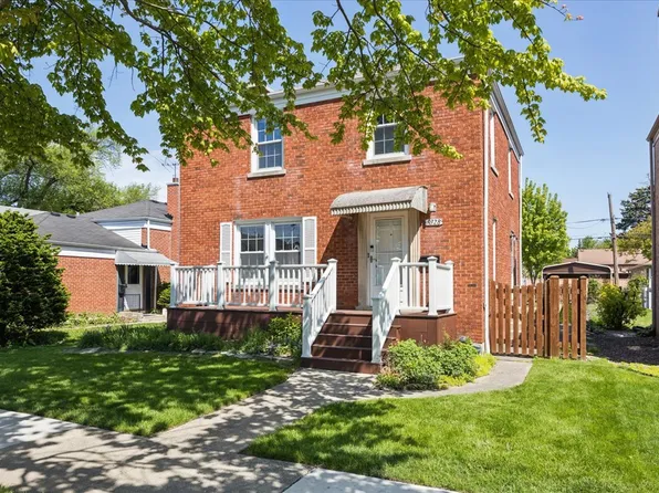 9328 Jefferson Ave, Brookfield, IL 60513
