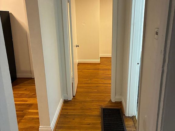 5th image of 10305 Page Ave