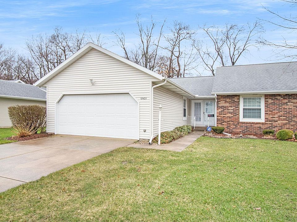 1st image of 18425 Crownhill Dr