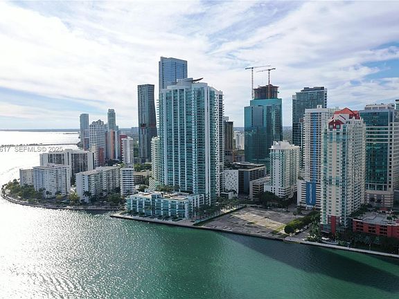 4th image of 1331 Brickell Bay Dr APT 1609