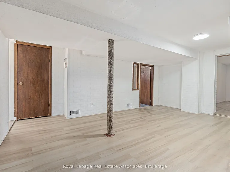 18 Shelley St — Photo 5