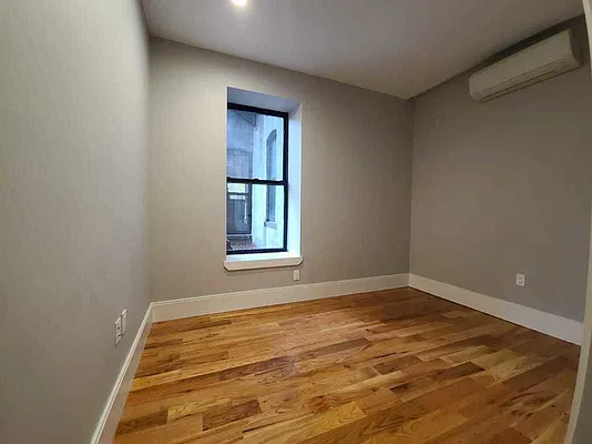 Rented by Landslide Realty Corp | media 51