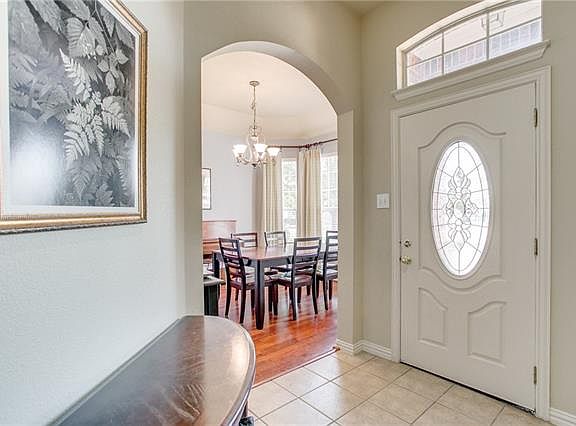 2nd image of 7223 Canary Ln