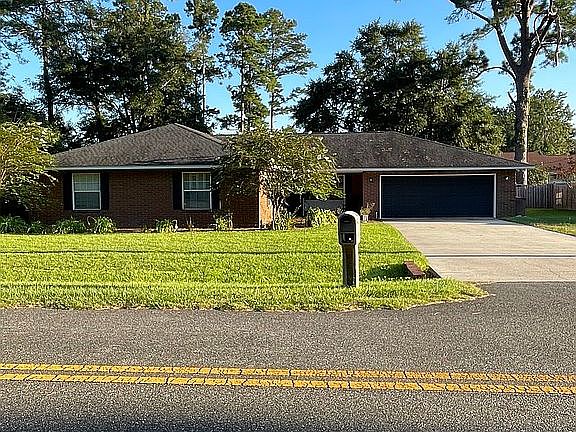 3rd image of 10715 NW Judy Dr