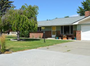 1391 Selah Loop Rd, Selah, WA 98942