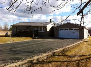 2621 Lake Shore Rd, Chazy, NY 12921