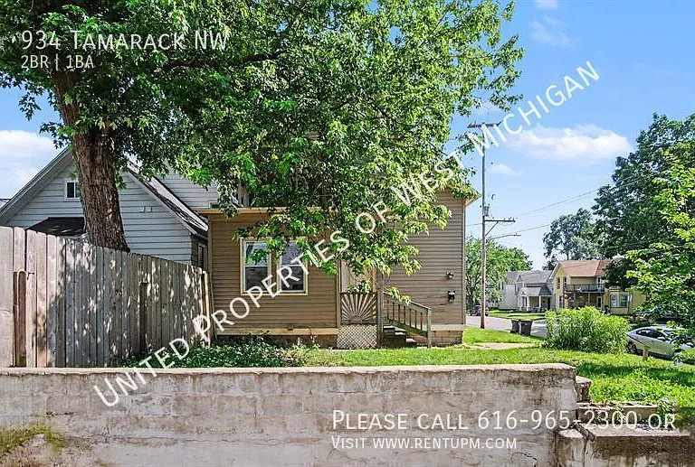 934 Tamarack Ave NW — Photo 14