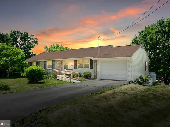 380 Montclair Rd, Gettysburg, PA 17325