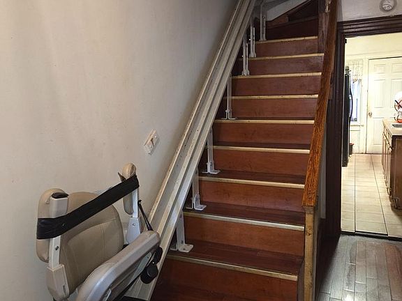 2nd image of 715 Shepherd St NW