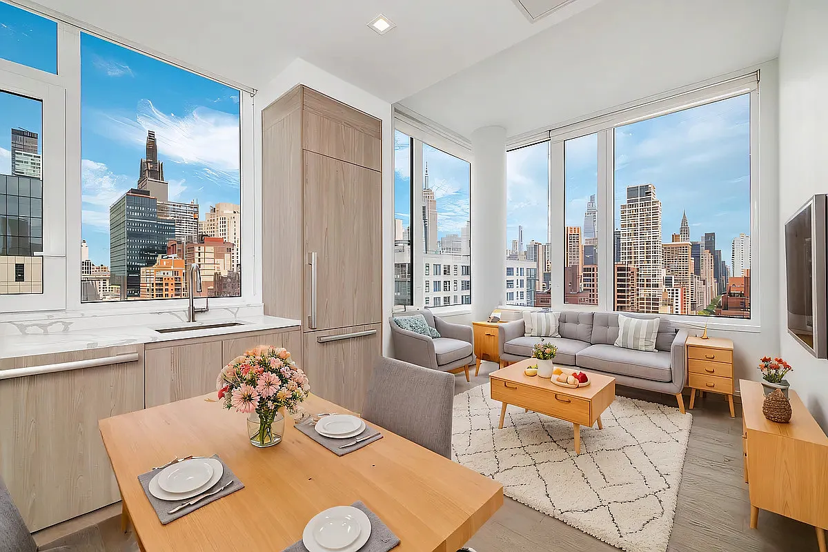 200 East 23rd Street — Photo 4