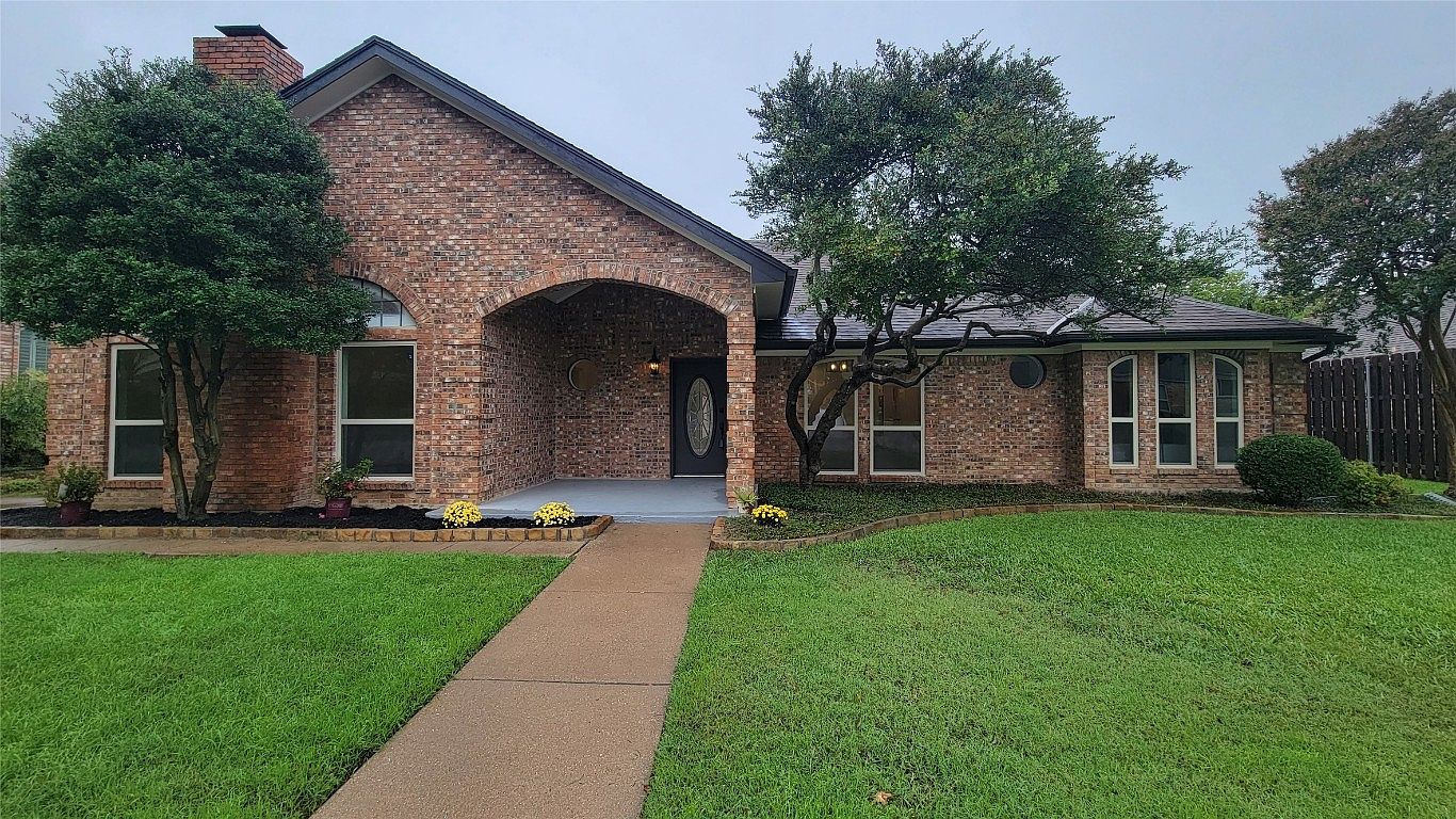 3717 Edgewater Dr, Bedford, TX 76021 Zillow