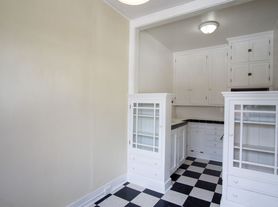 1034 NW 21st Ave, Portland, OR