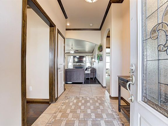 4th image of 210 N Grisby Rd