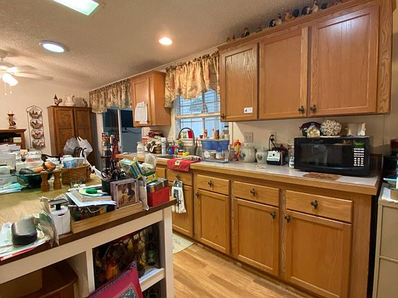 4th image of 279 Taho Cir
